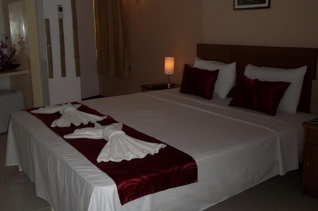 גראנדה באיה Hypertek Hotel מראה חיצוני תמונה