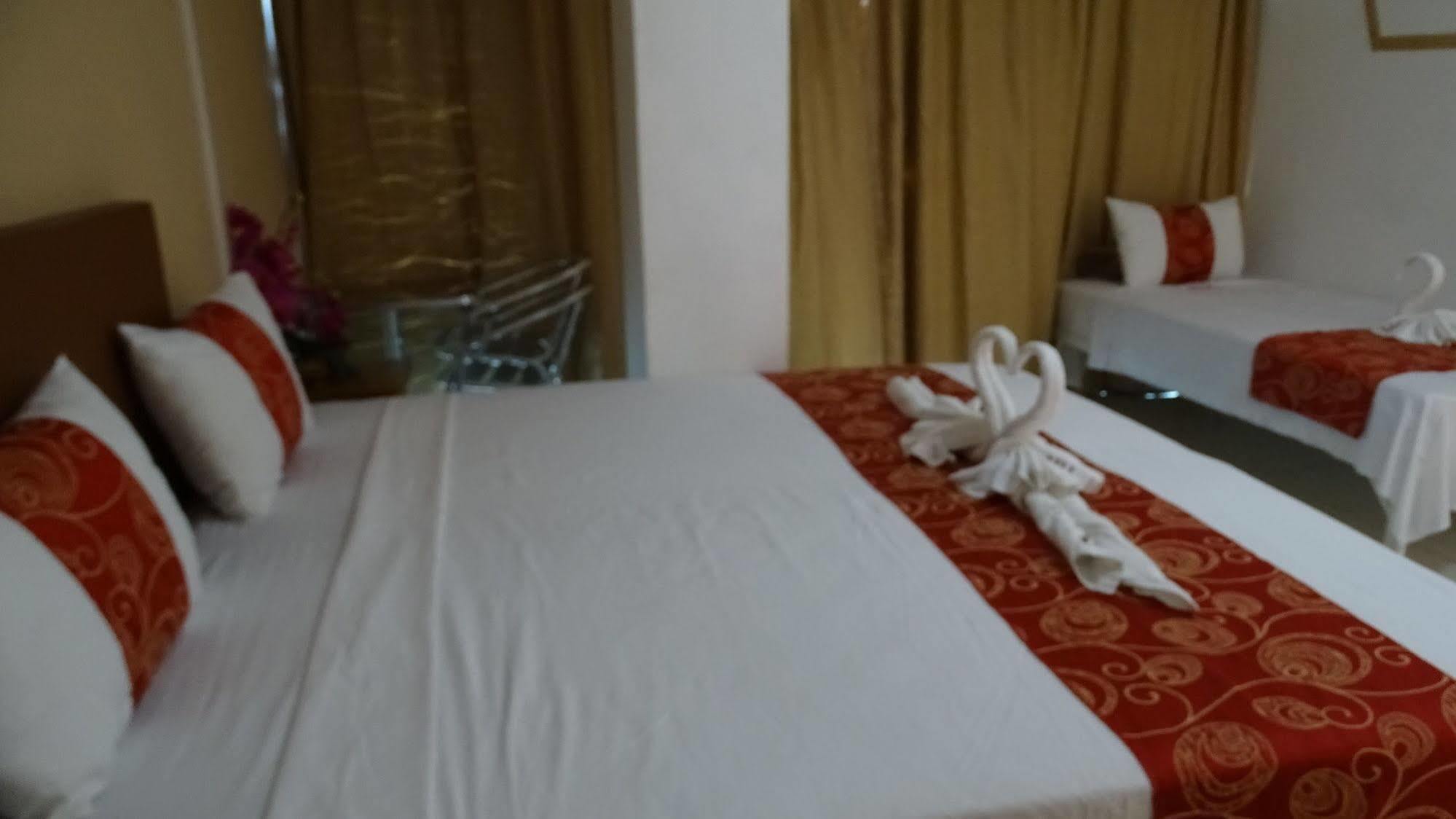 גראנדה באיה Hypertek Hotel מראה חיצוני תמונה
