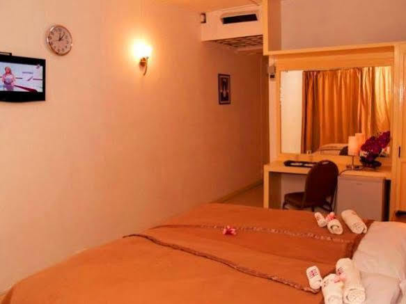 גראנדה באיה Hypertek Hotel מראה חיצוני תמונה